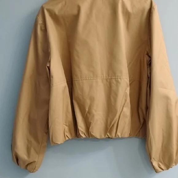 NWT 😍 On 34th  Women's Tan Bomber Jacket Size Medium 💜 - Picture 7 of 7